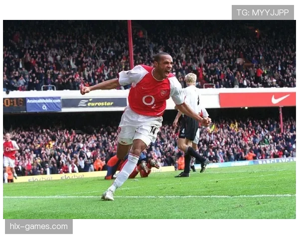 历史性突破！足球巨星成国际大赛首位百球球员，状态回勇引全球瞩目