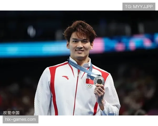 徐嘉余训练完直接打飞的去吃米其林，这自律和放纵切换得也太丝滑了